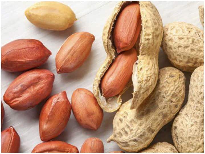 Health Tips, Eating Soaked Peanuts in Summer gives many Health Benefits, Benefits of Peanuts गर्मियों में मूंगफली भिगोकर खाने से सेहत को मिलते हैं कई फायदे, जानें