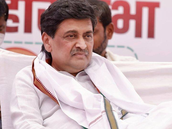 congress leader ashok chavan reaction on shiv sena leader sanjay raut over upa president statement यूपीएचा सदस्य नसणार्‍यांनी यूपीएबद्दल बोलू नये ; अशोक चव्हाणांचा शिवसेनेला टोला 