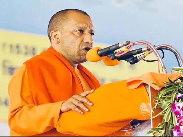UP CM Yogi Adityanath to visit Ayodhya today Review Ram Navami Mela CM Yogi Adityanath : योगी आदित्यनाथ आज अयोध्या दौऱ्यावर, राम मंदिर निर्माणच्या कामाचा आढावा घेणार