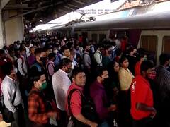 In Pics : मुंबईकरांचा 'मास्कमुक्तीचा' पहिला दिवस कसा होता?