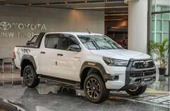 Toyota Hilux: টয়োটা হাইলাক্স ট্রাকের দাম প্রকাশ করল কোম্পানি, কাদের সঙ্গে হবে প্রতিযোগিতা ?