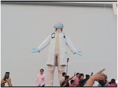 Bareilly News: कोरोना योद्धाओं के सम्मान में लगाई गई 20 फीट ऊंची मूर्ति, भारत को लातविया से मिला उपहार