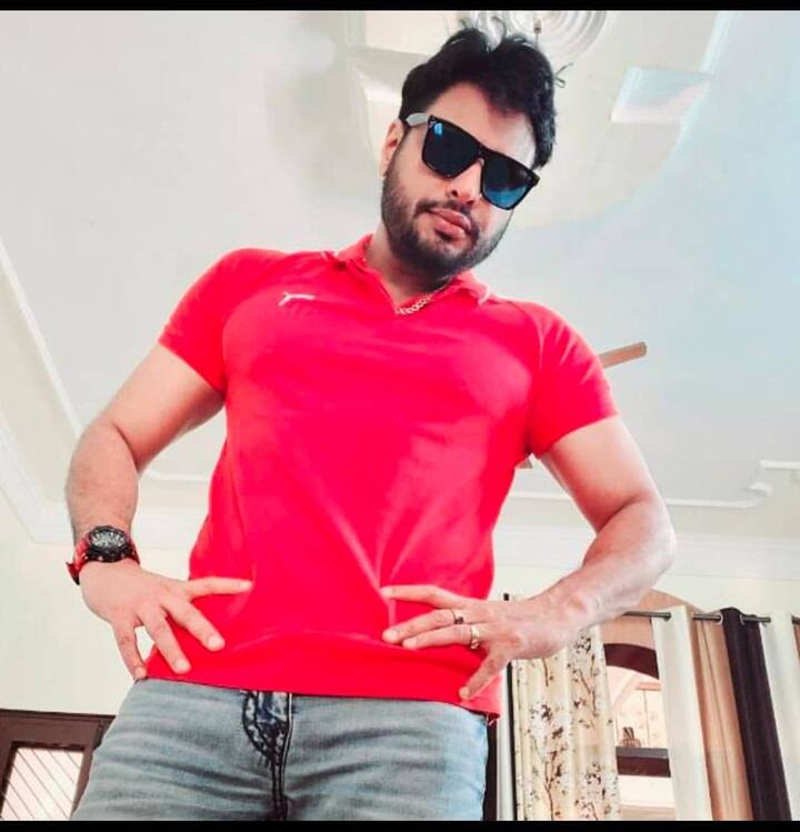 'ਡਾਕੂਆਂ ਦਾ ਮੁੰਡਾ 2' ਲੰਬੇ ਸਮੇਂ ਤੋਂ ਉਡੀਕੀ ਜਾ ਰਹੀ ਫਿਲਮਾਂ 'ਚੋਂ ਇੱਕ ਹੈ। ਇਸ ਫਿਲਮ ਨੂੰ ਪਹਿਲਾਂ ਕਈ ਰਿਲੀਜ਼ ਡੇਟਸ ਮਿਲ ਚੁੱਕੀਆਂ ਹਨ ਤੇ ਪ੍ਰਸ਼ੰਸਕ ਹੁਣ ਫਿਲਮ ਦੇਖਣ ਲਈ ਹੋਰ ਇੰਤਜ਼ਾਰ ਨਹੀਂ ਕਰ ਸਕਦੇ।