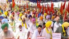 Muktsar 'ਚ ਕਿਸਾਨਾਂ ਨੇ ਲੰਬੀ ਲਾਠੀਚਾਰਜ ਦੇ ਵਿਰੋਧ 'ਚ ਕੀਤਾ ਵਿਰੋਧ ਪ੍ਰਦਰਸ਼ਨ
