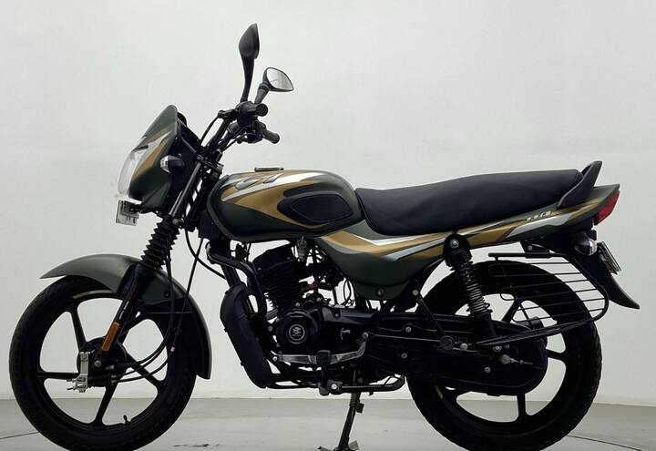Bajaj CT 110 एक माइलेज बाइक है. इसकी शुरुआती कीमत  58,925 रुपये है. यह 2 वैरिएंट और 7 कलर में उपलब्ध है. इसमें 115.45 सीसी का इंजन दिया गया है. यह 70 किलोमीटर तक का माइलेज देती है.