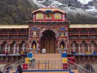 Char Dham Yatra:  ચારધામ યાત્રામાં દરરોજ આટલાં જ શ્રદ્ધાળુ કરી શકશે દર્શન, જાણો વિગત