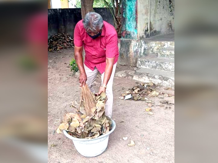 சிறுவந்தாடு : அரசு ஆரம்ப பள்ளியில் தூய்மை பணி மேற்கொண்ட ஆசிரியர்கள்