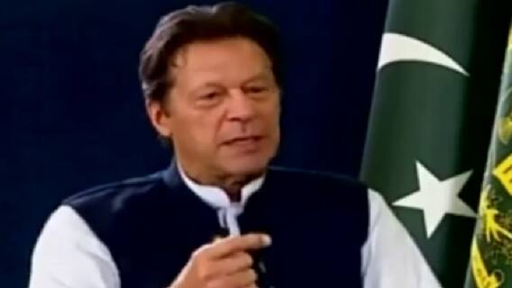 Pakistan Politics: क्या Imran Khan के इमोशनल कार्ड से उन्हे फायदा हो रहा है? । India Chahta Hai