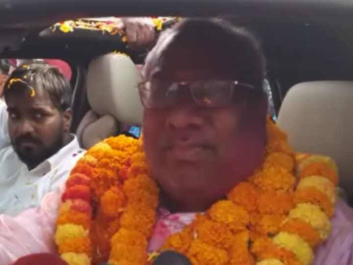 Gorakhpur Uttar Pradesh grand welcome to cabinet minister Sanjay Nishad of Nishad Party ANN Gorakhpur News: मंत्री बनने के बाद पहली बार गोरखपुर पहुंचे Sanjay Nishad का भव्य स्वागत, शिवपाल और ओपी राजभर पर कही ये बात
