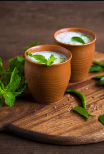 Buttermilk benefits : ஒரு டம்ளர் மோரில் இவ்வளவு நன்மைகளா ..?