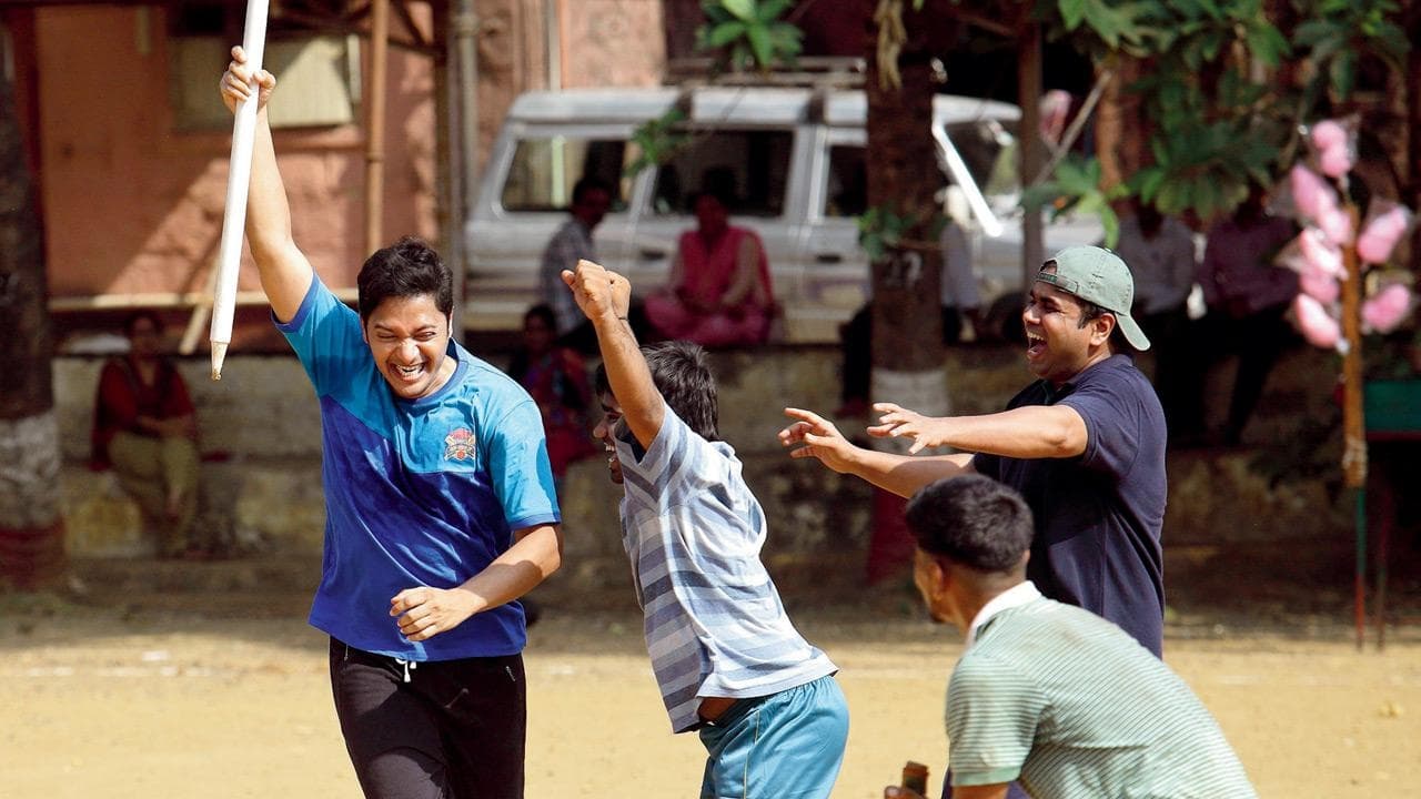 Kaun Pravin Tambe? Review: क्रिकेट के दीवानों को चौंकाएगी यह कहानी, सिने-प्रेमियों को भी आएगा मजा