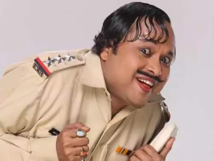 yogesh tripathi wife sapna tripathi photos are all over the internet भाभियों पर जान न्योछावर करने वाले दरोगा हप्पू सिंह की बीवी नहीं है किसी से कम, गोरी मैम-अंगूरी भाभी को देती हैं खूबसूरती में टक्कर