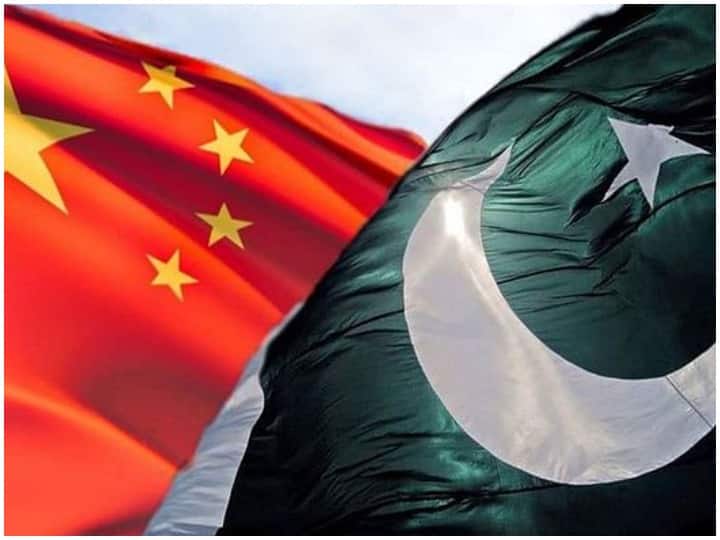 सियासी उठापटक के बीच पाकिस्तान पर छाया एक और संकट, चीन ने वापस मांगा 55.6 मिलियन अमरीकी डॉलर का बकाया कर्ज