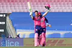 IPL 2022: मुंबई इंडियंस के खिलाफ जोस बटलर ने लगाया विस्फोटक शतक, बना दिए ये बड़े रिकॉर्ड