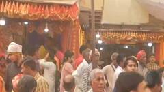 Chaitra Navratri: माता के दर्शन के लिए विंध्यवासिनी मंदिर में भक्तों की लगी लाइनें