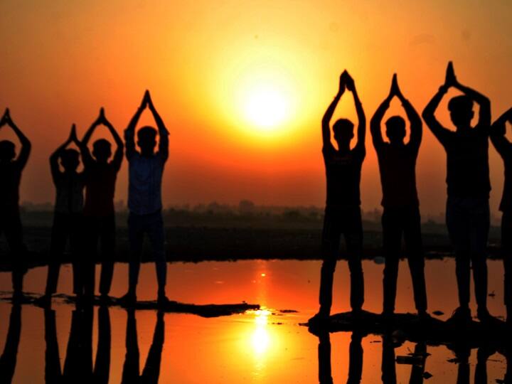 Devotees offer worship to Su God on the first day of Chaitra Navratri in Moradabad. (PTI Photo)