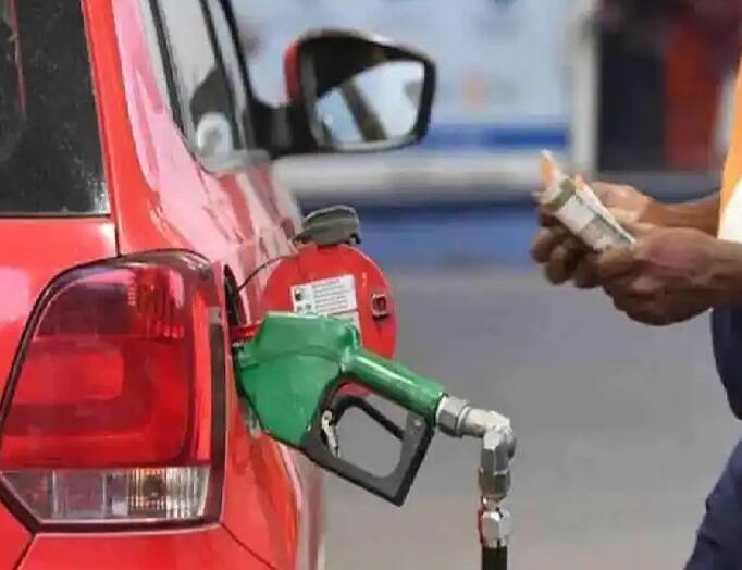 Petrol, diesel price: Fuel rates hiked today, Delhi to pay 102.61 for petrol Fuel Price: પેટ્રોલ અને ડીઝલના ભાવમાં ફરી વધારો, જાણો શું છે નવી કિંમતો ?