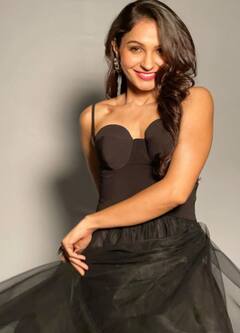 Andrea: விண்மீன் விதையில் நிலவாய் முளைத்தேன்.. நடிகை ஆண்ட்ரியா லேட்டஸ்ட் க்ளிக்ஸ் !