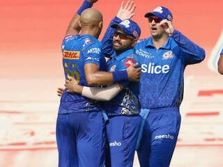 RR vs MI: देवदत्त पडिक्कल के आउट होते ही रोहित शर्मा के नाम दर्ज हुआ रिकॉर्ड, धोनी-रैना की लिस्ट में हुए शामिल