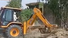 Kanpur Viral Video: कानपुर देहात पुलिस टीम पर महिलाओं ने किया हमला, कार्यवाही में जुटी पुलिस