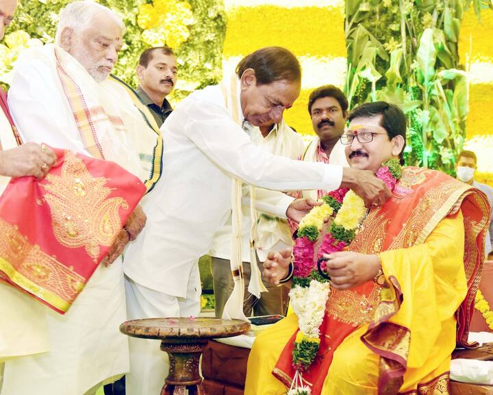 ప్రగతి భవన్లో ఘనంగా ఉగాది వేడుకలు