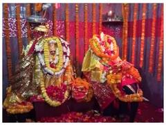 Gorakhpur News: चैत्र नवरात्रि पर तरकुलहा माता मंदिर में उमड़ा भक्तों का सैलाब, क्या है तरकुल के पेड़ से खून की धार बहने का इतिहास?