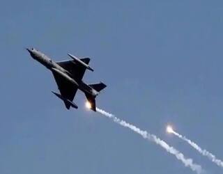 Ukraine Russia War: યુક્રેનના રાષ્ટ્રપતિએ જાહેર કર્યો વીડિયો, કહ્યુ- રશિયા સેનામાં ક્રીમિયાના લોકોની ભરતી કરવાનો કરી રહ્યું છે પ્રયાસ