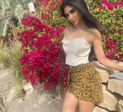 ਮੌਨੀ ਰੌਏ ਦੀਆਂ ਸਮਰ ਸਪੈਸ਼ਲ ਛੁੱਟੀਆਂ ਇਨ੍ਹਾਂ ਤਿੰਨ ਚੀਜ਼ਾਂ ਤੋਂ ਬਿਨਾਂ ਅਧੂਰੀਆਂ , ਕੈਪਸ਼ਨ 'ਚ ਕੀਤਾ ਖੁਲਾਸਾ