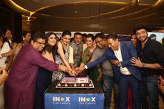 Abbar Kanchanjangha: সপরিবারে হাজির তারকারা, 'আবার কাঞ্চনজঙ্ঘা'-র প্রিমিয়ারে চাঁদের হাট