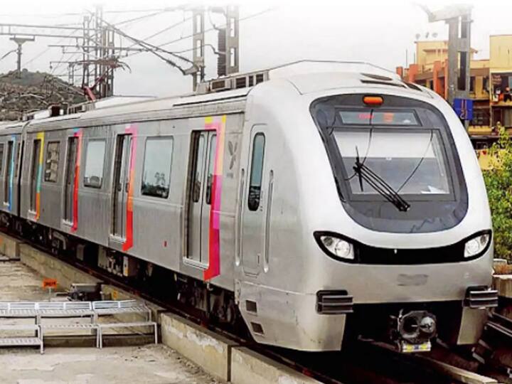 Mumbai Metro HC slams state n central govt over metro carshed land diapute Mumbai Metro : तुमचं राजकारण कोर्टाबाहेर ठेवा, मेट्रो कारशेडवरून हायकोर्टाचे खडे बोल