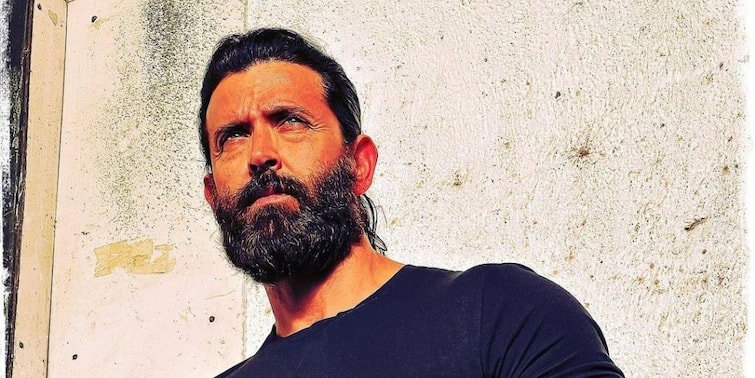 bollywood actor hrithik roshan may be entered in yash's kgf 3 film Yashની KGF 3માં થશે Hrithik Roshanની એન્ટ્રી ? મેકર્સે આ અંગે કહી દીધી મોટી વાત