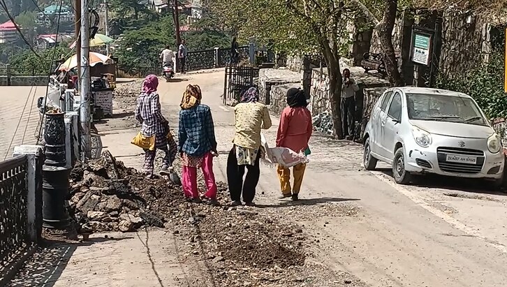 Mussoorie: पर्यटन सीजन शुरू होने से पहले मसूरी में तैयारियां शुरू, मॉल रोड को सुंदर बनाने के लिए हुआ ये फैसला