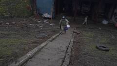 Ukraine Crisis: ইউক্রেনিয় শরনার্থীদের পাশে স্পেনের দম্পতি, খাবার ওষুধ দিয়ে সাহা‌য্য ।Bangla News