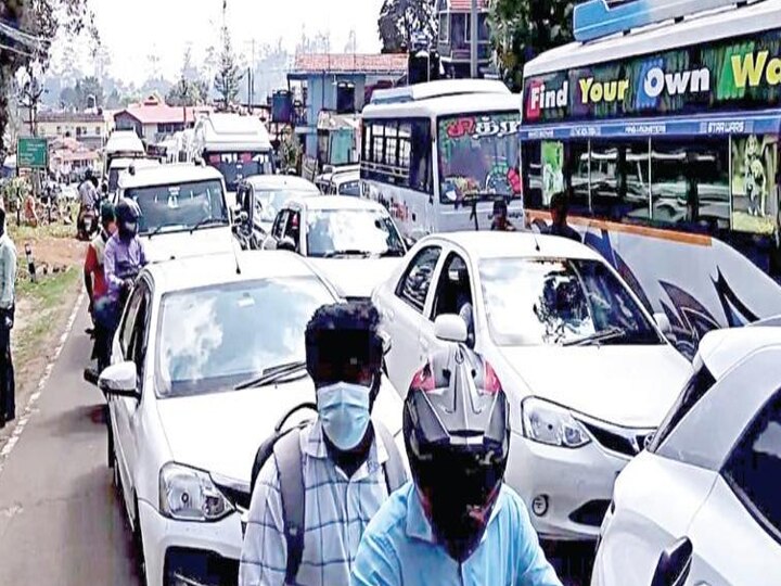 கொளுத்தும் கோடை வெயில்...!  குளுகுளு கொடைக்கானலுக்கு குவியும் சுற்றுலா பயணிகள்