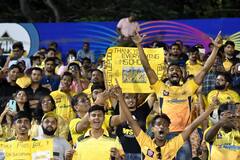 IPL Kiss Cam: আইপিএল ম্যাচ চলাকালীন গ্যালারিতে চুম্বনরত যুগল, ছবি ভাইরাল