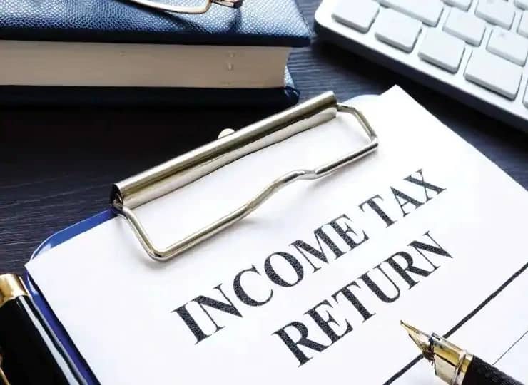 Income Tax Return ITR Form FY 2021-2022 Cryptocurrency tax table not be included 2021-22 का ITR फॉर्म हुआ नोटिफाई, क्रिप्टोकरेंसी टैक्स टेबल नहीं है शामिल, जानें फॉर्म के सभी डिटेल्स