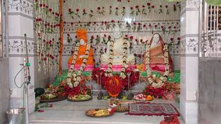 Hooghly News : জগন্নাথের সঙ্গে পূজিত হবেন শ্রীরামকৃষ্ণও, মাহেশের মন্দিরে বসল মূর্তি