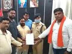 UP Politics: सपा विधायक शहजिल इस्लाम के खिलाफ हिन्दू युवा वाहिनी ने किया प्रदर्शन, FIR की मांग की