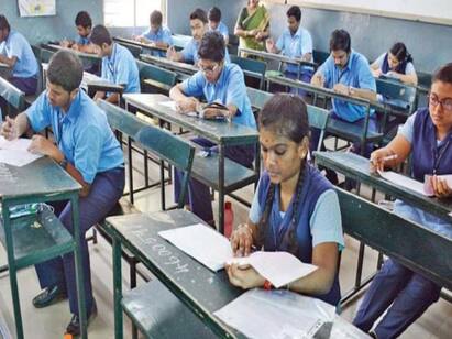 12th revision exam question paper leaked 12 Question Paper Leak : நாளை திருப்புதல் தேர்வு..! இன்று கசிந்தது +2 வினாத்தாள்..! மாணவர்கள், பெற்றோர்கள் அதிர்ச்சி..!