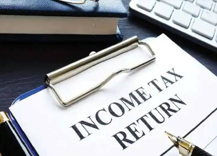 Financial year 2021 22 income tax return form notify check details Income Tax: નાણાકીય વર્ષ 2021-22 નું ITR ફોર્મ થયું નોટિફાઈ, ક્રિપ્ટોકરન્સી ટેક્સ ટેબલ નથી સામેલ, જાણો ફોર્મની તમામ વિગત