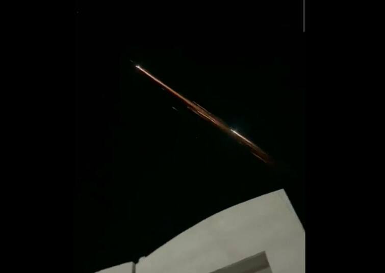 space debris falling towards the earth was seen in the sky of Gujarat know in details ગુજરાતમાં આકાશમાંથી પડેલો અગનગોળો શું છે ? જાણો ચોંકાવનારી વિગત