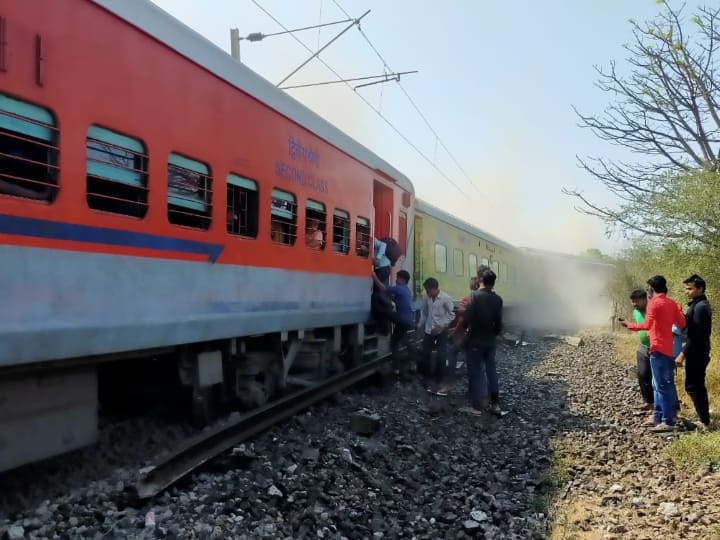 LTT-Jaynagar Express derailed near Nashik today says Central railway CPRO ann नासिक के नजदीक LTT-जयनगर एक्सप्रेस के डिब्बे पटरी से उतरे, राहत बचाव कार्य जारी