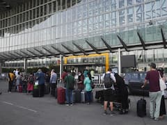 Covid Travel Restriction: अमेरिका ने हवाई यात्रा के कोविड नियमों में किया बड़ा बदलाव, जानें कितनी मिली राहत