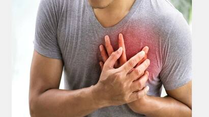 4 health conditions that can make you more prone to heart attack, know in details Heart Attack: হতে পারে হার্ট অ্যাটাক! যে ৪ লক্ষণ দেখা দিলেই সাবধান