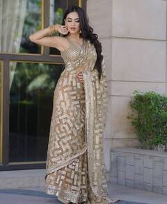 નેહા મલિકનો સાડીમાં બોલ્ડ અંદાજ, જુઓ હોટ તસવીરો