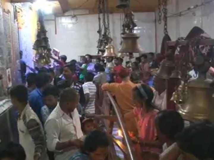 Gonda Belsar Block Uttar Pradesh Devotees visiting Maa Barahi Devi Temple on occasion of Chaitra Navratri ANN Gonda News: चैत्र नवरात्रि पर बाराही देवी मंदिर में लगा भक्तों का तांता, जानें- क्या हैं यहां की मान्यताएं?