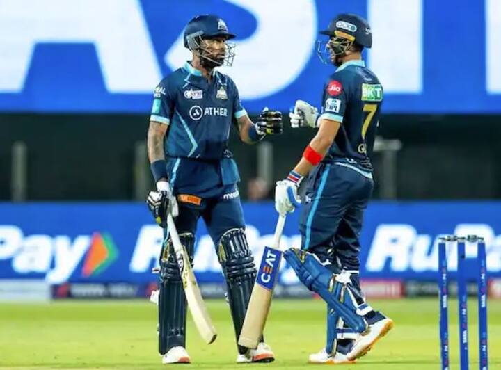 image 2 ਮੈਚ 'ਚ ਦਿੱਲੀ ਦੇ ਕਪਤਾਨ ਰਿਸ਼ਭ ਪੰਤ ਨੇ ਟਾਸ ਜਿੱਤ ਕੇ ਪਹਿਲਾਂ ਗੇਂਦਬਾਜ਼ੀ ਕਰਨ ਦਾ ਫੈਸਲਾ ਕੀਤਾ। ਗੁਜਰਾਤ ਨੇ ਪਹਿਲਾਂ ਬੱਲੇਬਾਜ਼ੀ ਕਰਦੇ ਹੋਏ 20 ਓਵਰਾਂ 'ਚ 6 ਵਿਕਟਾਂ ਦੇ ਨੁਕਸਾਨ 'ਤੇ 171 ਦੌੜਾਂ ਬਣਾਈਆਂ।