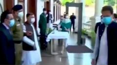 PM इमरान खान का 'सरप्राइज' ! समझिए पाकिस्तान का पॉवर गेम