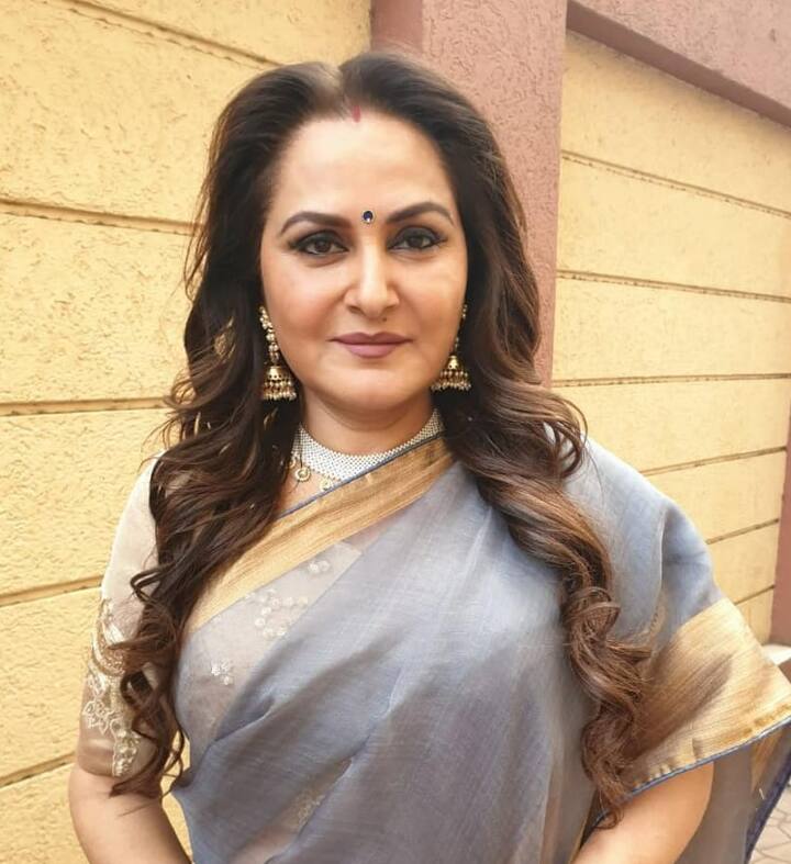 श्रीकांत यांनी पहिल्या पत्नीसोबत घटस्फोट न घेताच जया प्रदा यांच्यासोबत लग्नगाठ बांधली.(Jaya Prada/instagram)
