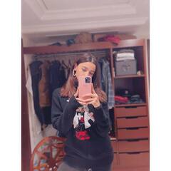 मिरर सेल्फी में इन हसिनाओं ने दिखाई अपनी टोंड फिगर, कभी बिकनी तो कभी शॉर्ट ड्रेसेस पहन मचाया इंटरनेट पर गदर